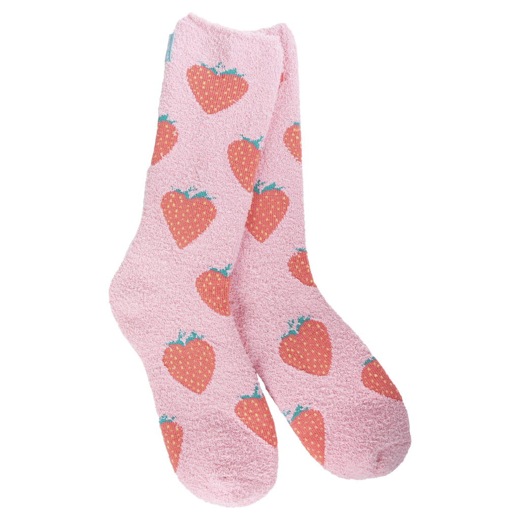 StrawberryCozyCrewSocks.png